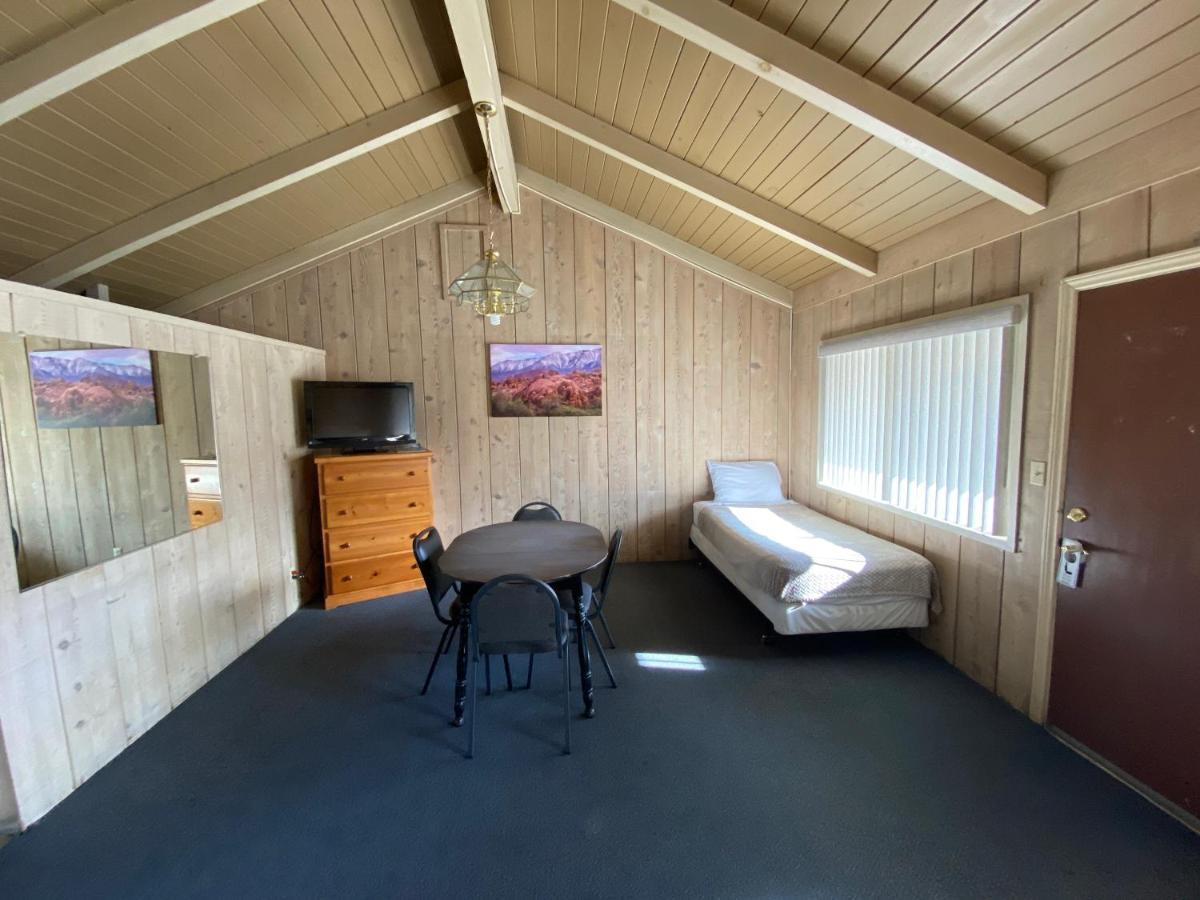 Bristlecone Motel Big Pine Kültér fotó
